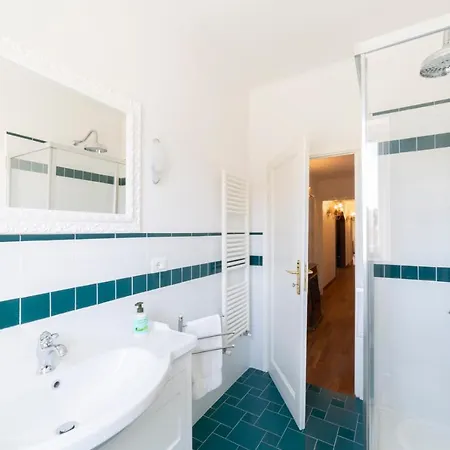 Lungarno Attic With Private Terrace And Lift