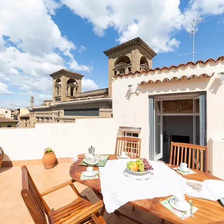 Apartment Lungarno Attic With Private Terrace And Lift Florence