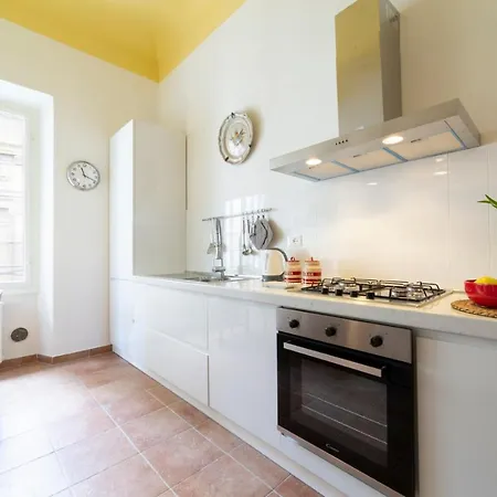 Lungarno Attic With Private Terrace And Lift Apartment Florence